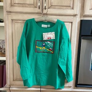Green women’s Christmas ski Shirt with Embroidered stamp Design sz 22 NWT